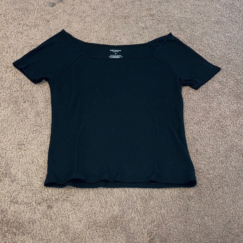 Black open collarbone tee by Arizona Jean Co